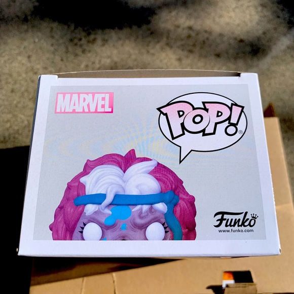 2021 Marvel Zombies “Zombie Rogue” from X-Men Game Stop Exclusive Funko Pop - Picture 6 of 7